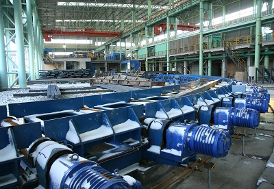 在江蘇中圣園方大特鋼500TPD活性石灰套筒窯項目中安徽得潤電氣技術(shù)有限公司提供的高壓柜、低壓柜、PLC控制柜、DCS系統(tǒng)柜為生產(chǎn)線的順利投產(chǎn)以及長期的穩(wěn)定生產(chǎn)提供了有力的支持。 全國統(tǒng)一客服：400-0551-777