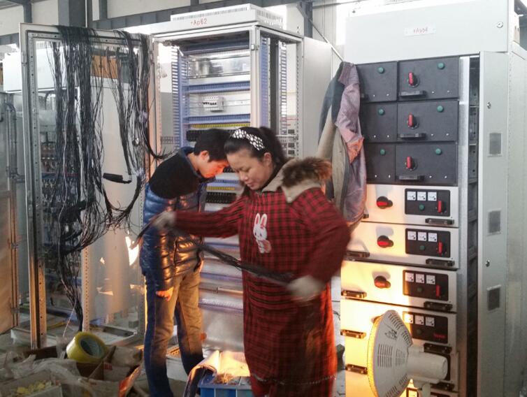 安徽得潤電氣技術有限公司,主營:高低壓開關柜,高低壓無功補償柜,消弧消諧裝置,自動化控制系統,綜保、儀表等,全國統一客服熱線:400-0551-777 安徽得潤電氣技術有限公司,主營:高低壓開關柜,高低壓無功補償柜,消弧消諧裝置,自動化控制系統,綜保、儀表等,全國統一客服熱線:400-0551-777