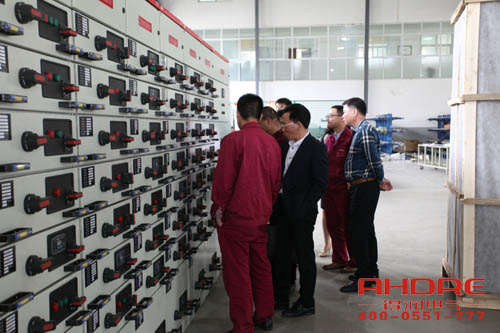 得潤電氣 低壓開關柜 無功補償 聯系電話：400-0551-777 qq：3176884516