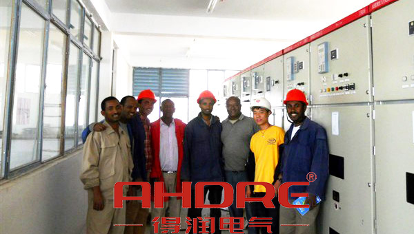 得潤電氣　開關柜生產專家　咨詢熱線：4000551777　QQ:3176885416