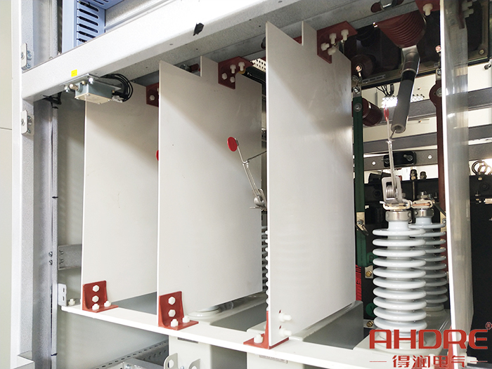 10KV高壓無(wú)功補(bǔ)償柜用于電容器的絕緣隔板.jpg 10KV高壓無(wú)功補(bǔ)償柜用于電容器的絕緣隔板.jpg