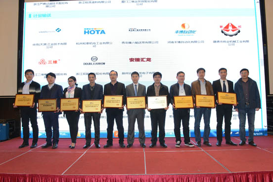 得潤電氣高低壓開關(guān)柜 咨詢熱線:4000551777 得潤電氣高低壓開關(guān)柜 咨詢熱線:4000551777