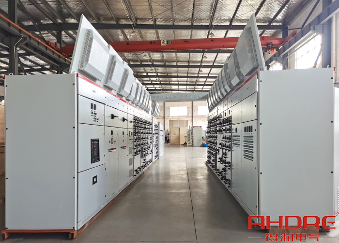 MNS2.0低壓柜實物圖.jpg MNS2.0低壓柜實物圖.jpg